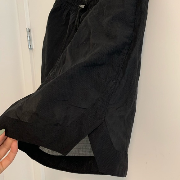 Lululemon Mesh High Waisted Shorts W Draw String - Picture 8 of 9